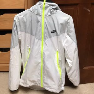 White Nike Windbreaker